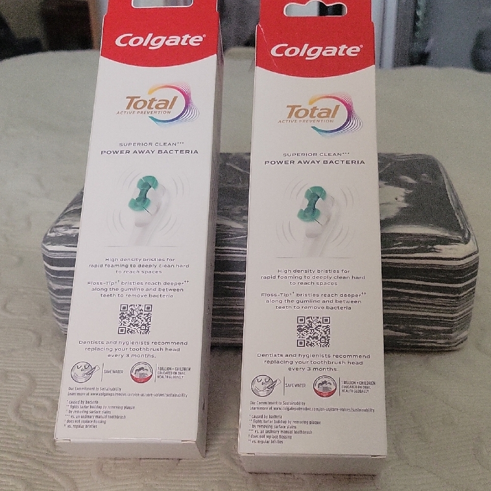 Two Colgate Total Battery Toothbrush Duo - Picture 2 of 8